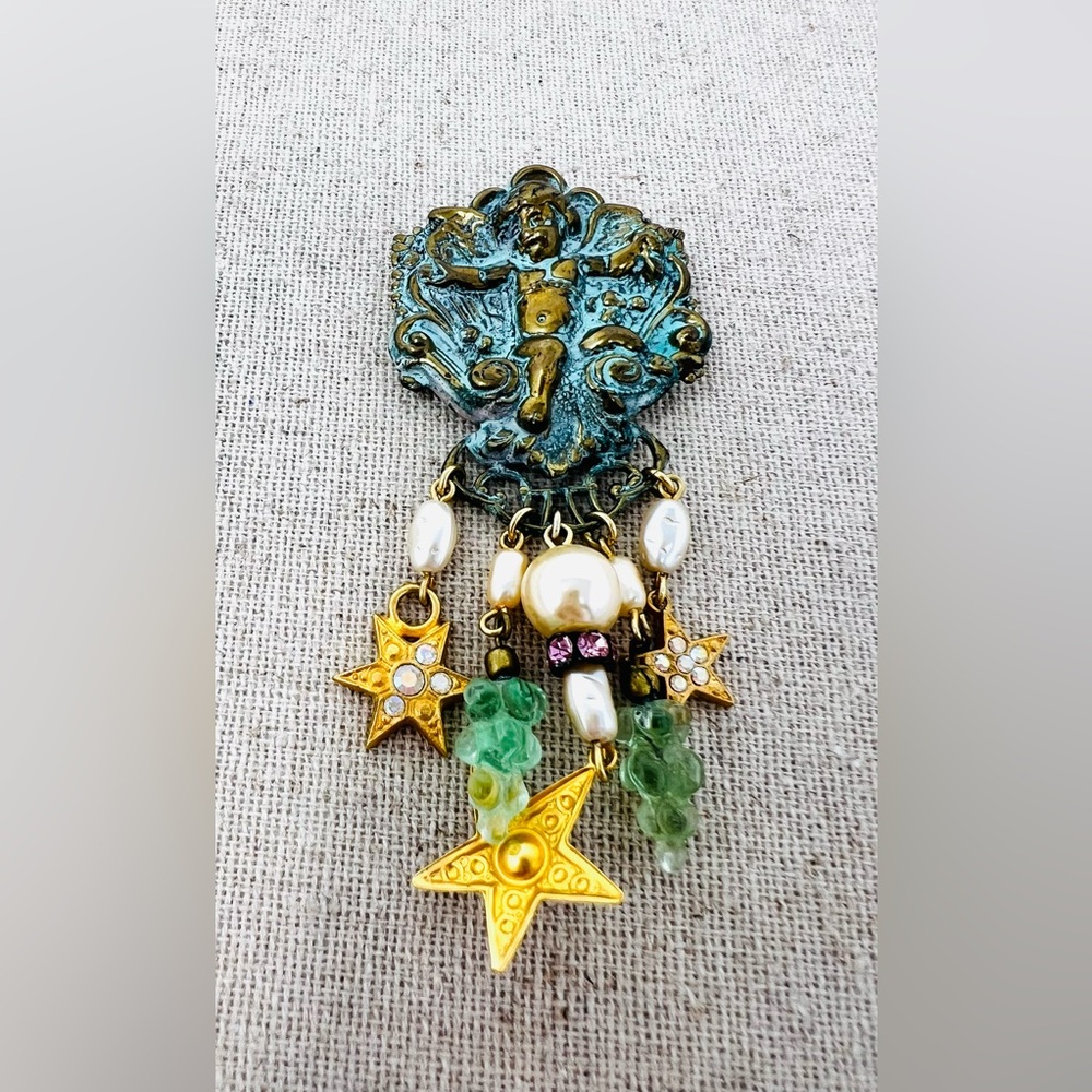 Vintage Kirks Folly Cherub Angel Brass Colored Star & Pearl Brooch RARE